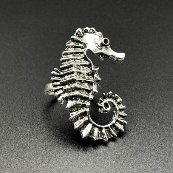 925 Sterling Silver Detailed Seahorse Boho Style Statement Ring Size 8 - Picture 7 of 10